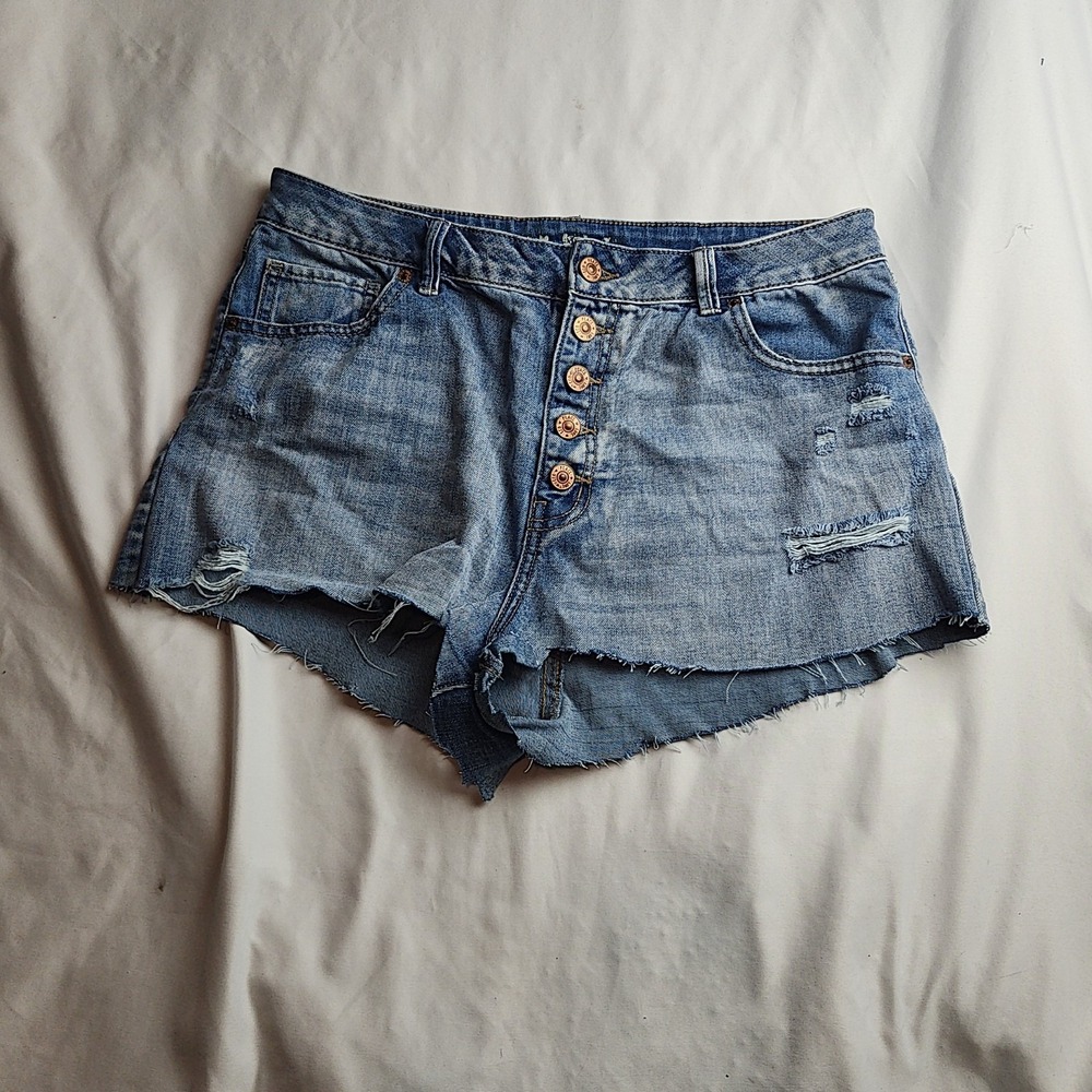Peace Love World Distressed Cutoff Denim Shorts Light Wash Women's Size 15